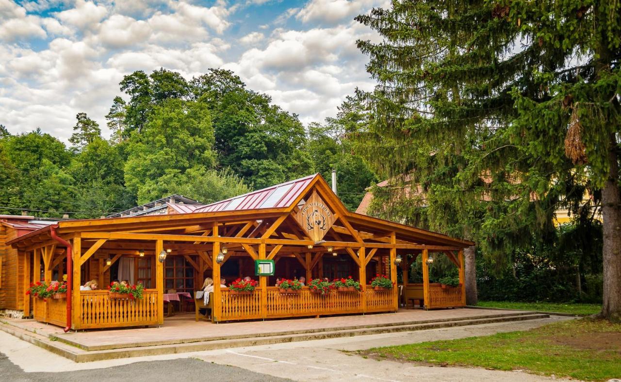 Lipicai Ifjusagi Szallo Szilvásvárad Exterior foto