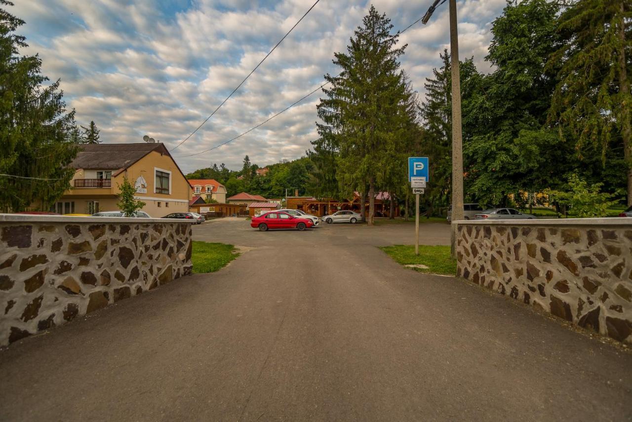 Lipicai Ifjusagi Szallo Szilvásvárad Exterior foto